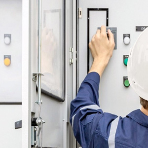 Модернизация старых электроустановок: замена устаревшего оборудования на современные решения