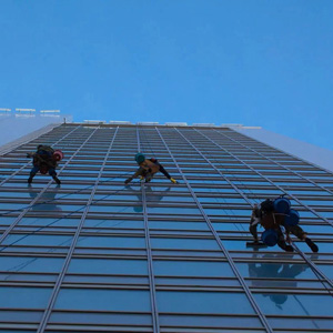 Преимущества высотных работ методом промышленного альпинизма – быстрые и безопасные решения