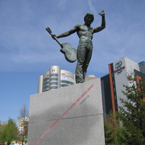 Памятники и их роль в культурной жизни общества