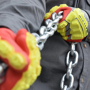 Зимние рабочие перчатки: на что смотреть при выборе для работы на улице