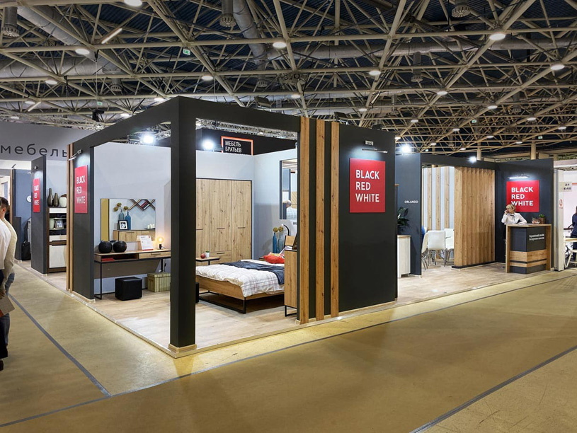 Монтаж выставочного стенда. Компания InsightExpo