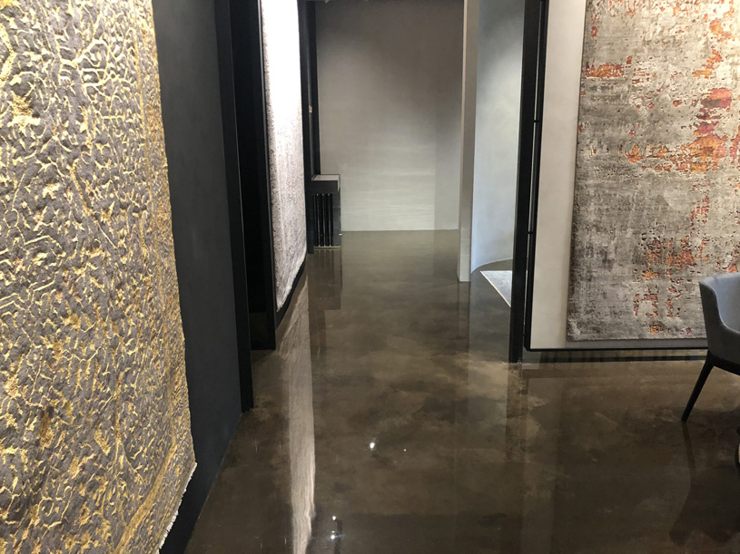 Наливной глянцевый пол