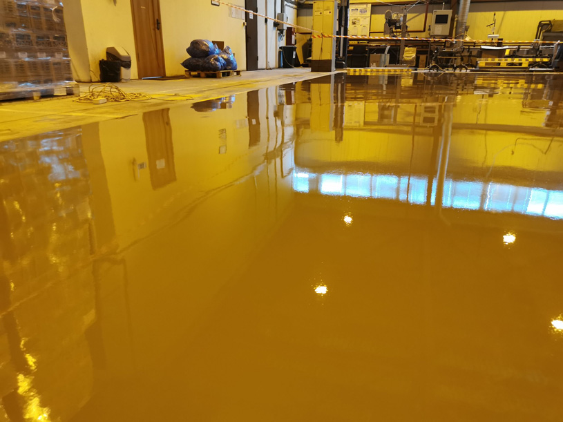 Наливной глянцевый пол