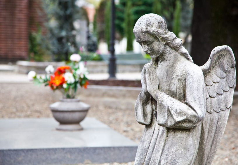 памятники из гранита