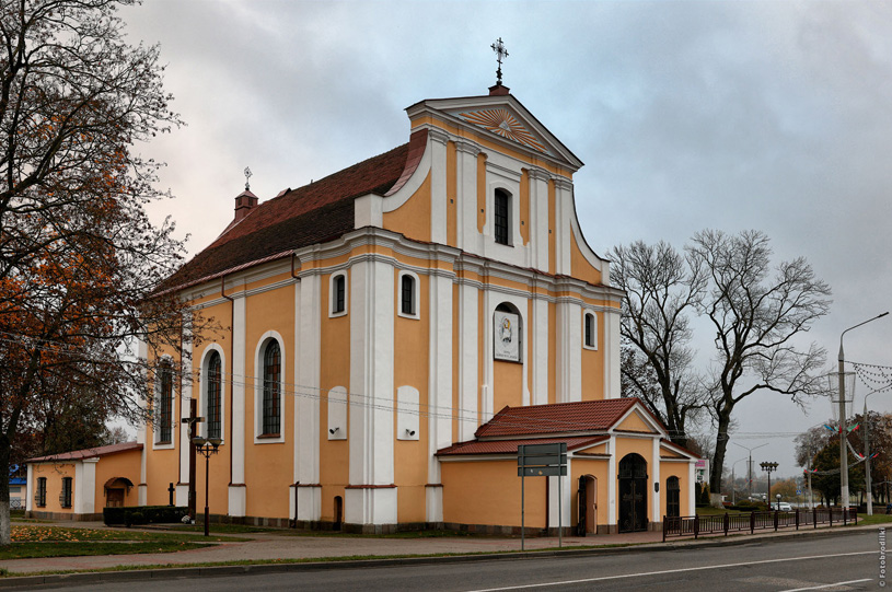 г. Лида. Костёл Воздвижения Святого Креста. Фото: fotobrodilki.by
