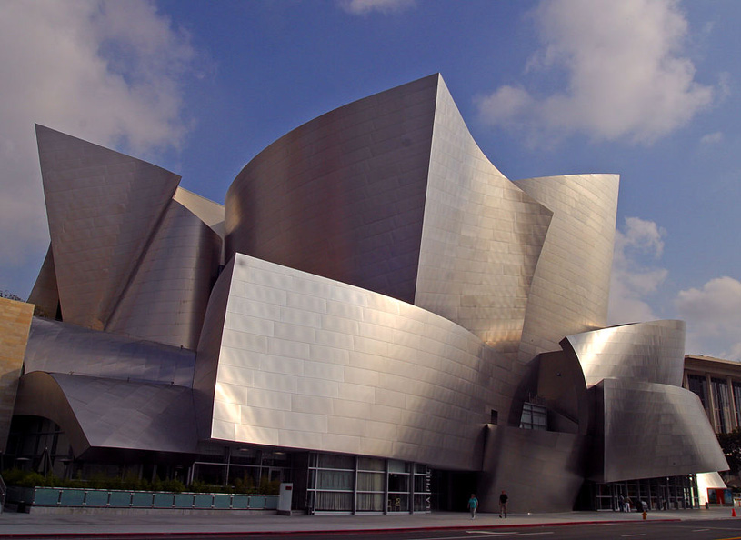 применение тонколистового металла в архитектуре