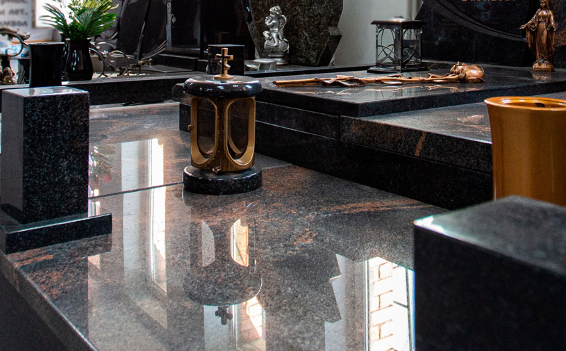 Поминальные памятники. Компания «МинскГранит»