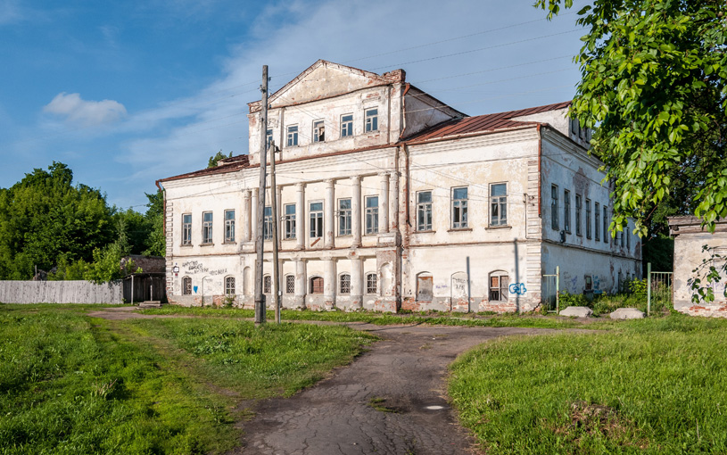 «Комплекс «Зимин двор», кон. XVIII в.» / Ярославская обл., р-н Угличский, г. Углич, пл. Советская, д. 4