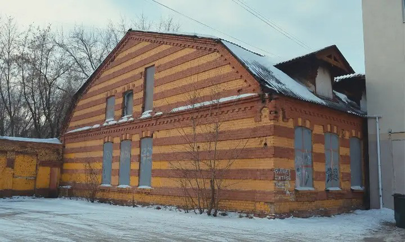 «Комплекс зданий бывшего медопивоваренного завода: винный склад, малый склад, бытовая, жилой дом, большепролетный склад» / Свердловская обл., г. Екатеринбург, ул. Шарташская, д. 13 «Комплекс зданий бывшего медопивоваренного завода: винный склад, малый склад, бытовая, жилой дом, большепролетный склад» / Свердловская обл., г. Екатеринбург, ул. Шарташская, д. 13