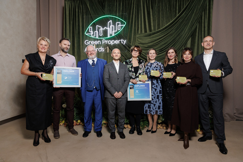 International Sustainability Rating 2025. Леонид Кондрашев, первый заместитель руководителя Департамента культурного наследия города Москвы, главный археолог города Москвы, президент НК ИКОМОС, Россия / Наталия Кузьмина, проректор по финансово-экономическим вопросам, доктор экономических наук МГИМО