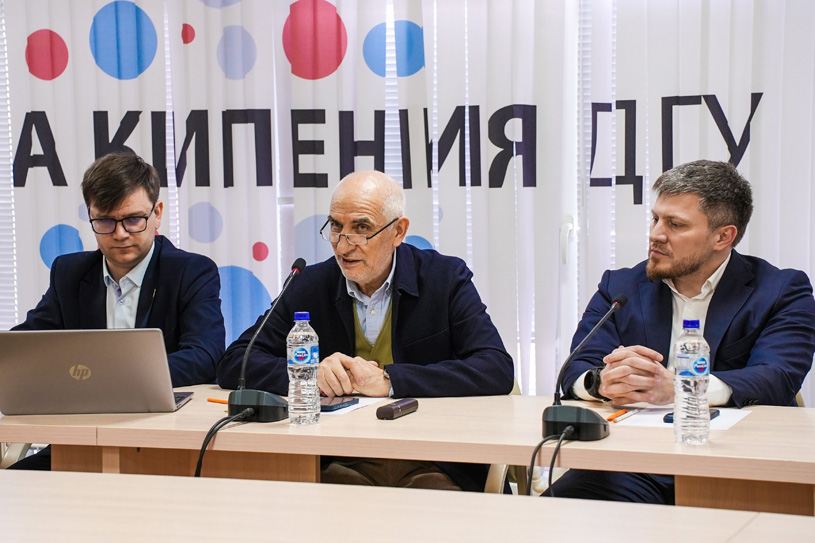 Стратегическая сессия по обсуждению предварительного сценария пространственного сценария развития территории Махачкалинской агломерации с участием экспертов, представителей органов государственной и муниципальной власти и бизнес-сообщества. 2–6 марта 2026 г.