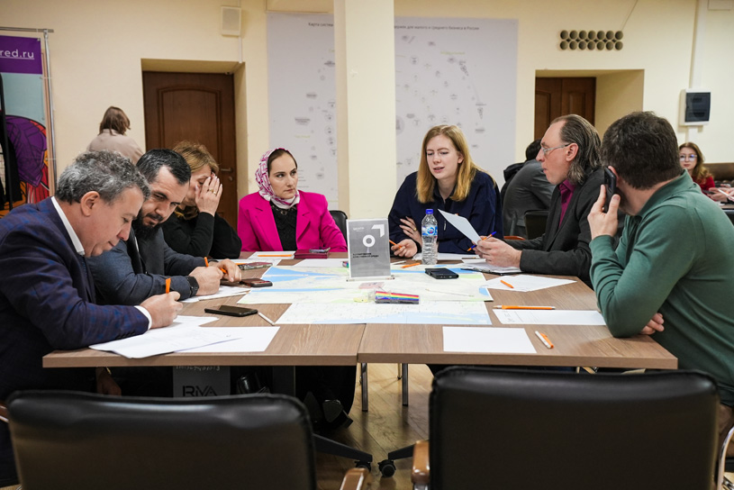 Стратегическая сессия по обсуждению предварительного сценария пространственного сценария развития территории Махачкалинской агломерации с участием экспертов, представителей органов государственной и муниципальной власти и бизнес-сообщества. 2–6 марта 2026 г.