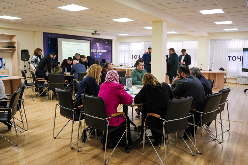 Стратегическая сессия по обсуждению предварительного сценария пространственного сценария развития территории Махачкалинской агломерации с участием экспертов, представителей органов государственной и муниципальной власти и бизнес-сообщества. 2–6 марта 2026 г.