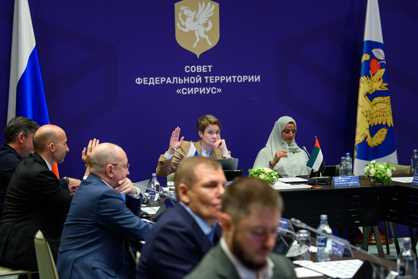 Заседание жюри Открытого международного конкурса на разработку мастер-плана научно-технологических районов федеральной территории «Сириус». Фото: АНО «Медиадом «Сириус». 25 июня 2025 г.