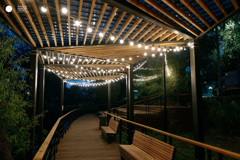 Набережная реки Мелеуз. Мелеуз, Башкортостан. Авторы: Ольга Сарапулова, Эльмира Низамова, Руслан Тимашев, Ольга Чистякова, Никита Курбатов. АНО «Институт развития городов Башкортостана», «Новая земля» и компания «Аффинум»