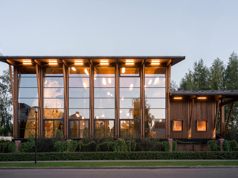 Жилой дом «Атлант» со скалодромом и гаражом. Московская область, Раздоры