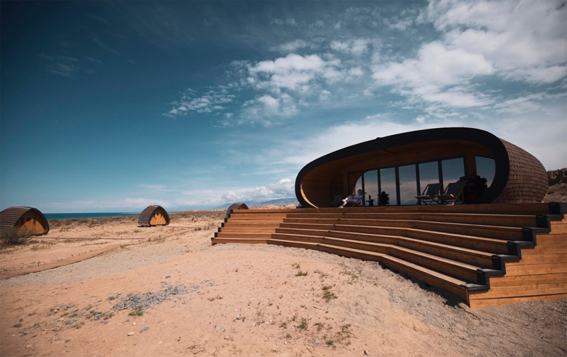 Ресторан Brorest. Кыргызстан, берег Иссык-Куля. Авторы: Рубцов Артем, Баринов Сергей, Яковлев Михаил. Arhbro