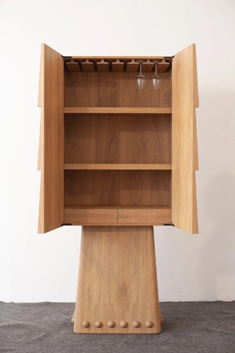 Хранитель. Авторы: Анастасия Моисеева, Николай Филиппов (производитель). LUB