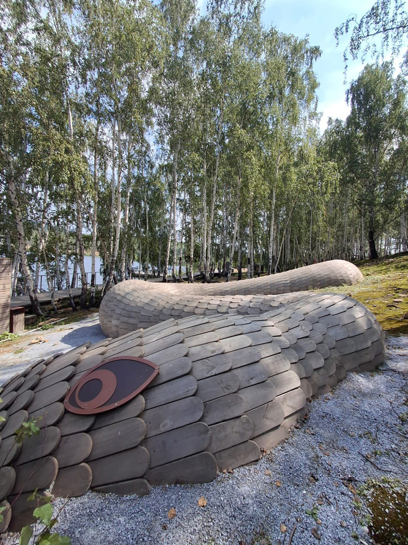 Арт-объект «Великий Полоз» в городе Карабаш, Челябинская область.
