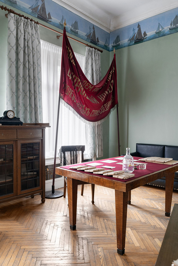 Любовь Камалдинова / Проект «Оформление оконных убранств Музея Политической истории России (особняк Матильды Кшесинской)»