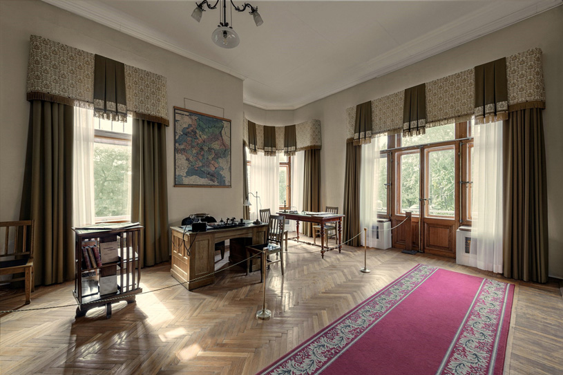 Любовь Камалдинова / Проект «Оформление оконных убранств Музея Политической истории России (особняк Матильды Кшесинской)»