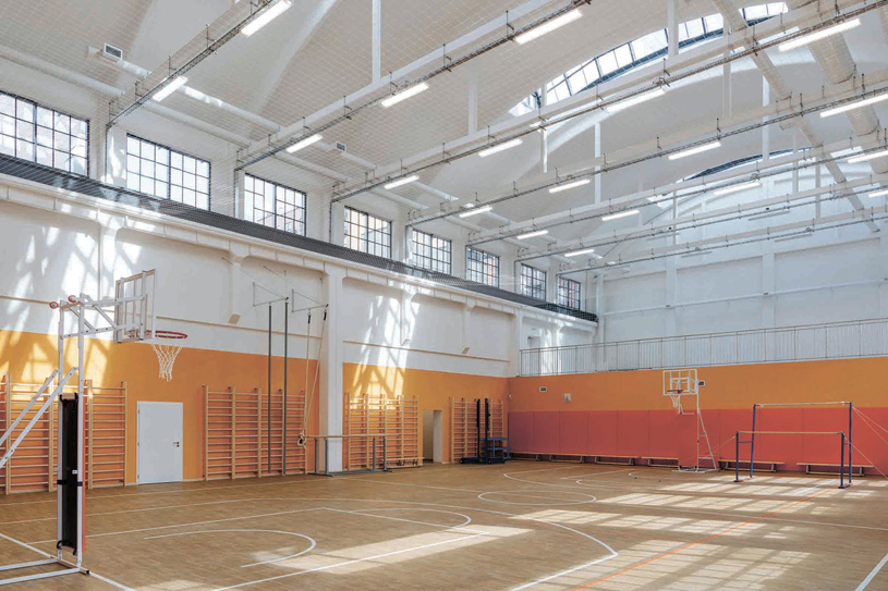 Реставрация с приспособлением объекта культурного наследия «Сборочная мастерская архитектурной фабрики «Русский Рено» под школу-детский сад на 450 мест / г. Санкт-Петербург, ул. Кантемировская, д. 11, лит. А. Авторы: ООО «НИиПИСпецреставрация»