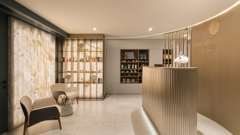 Интерьеры гостиничного комплекса Grand Cascade в Сочи / MAD Architects