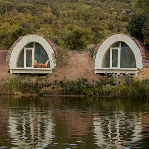 Hobbit Wake Houses в селе Панашешть | LH47 ARCH