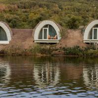 Hobbit Wake Houses в селе Панашешть | Архитектурное бюро LH47 ARCH