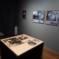 Выставка «Цветок осенний. Вадим Сидур | Полина Рукавичкина» в ММОМА. Фотограф: Виктор Березкин