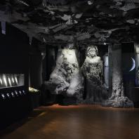 Экспозиция выставки «Сны Сибири» в Новосибирске. 2025 г.