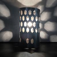 Melnikov Light — настольная лампа от дизайн-студии Baklažanas